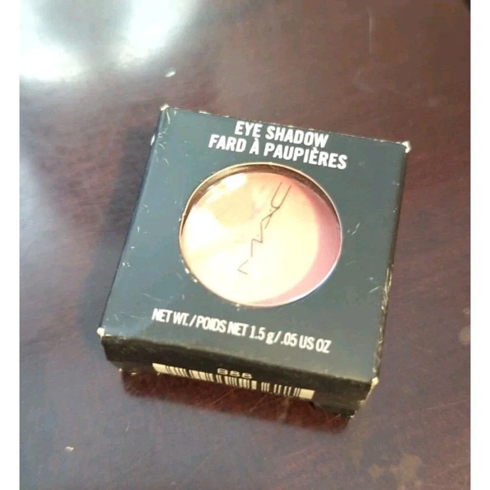 Max See‎ The Future Matte Eye Shadow 0.05 US OZ New In Box